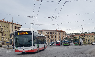 Maltempo ad Ancona: disagi per il trasporto pubblico, ritardi e deviazioni